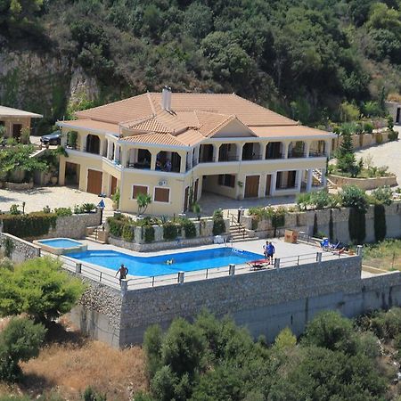 Villa Akros And Suites Kerí Kültér fotó
