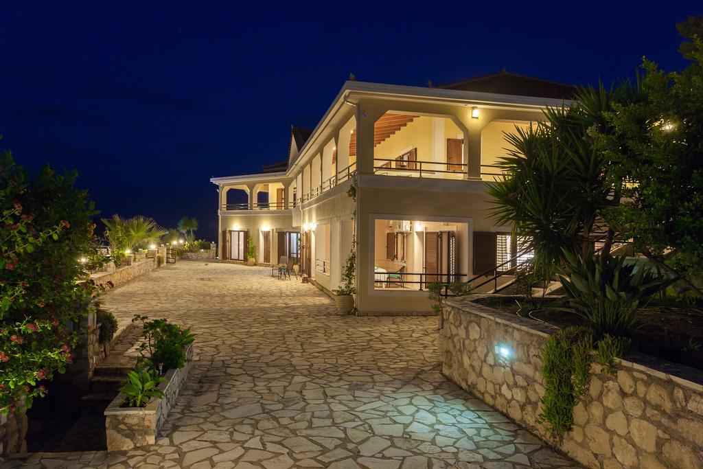 Villa Akros And Suites Kerí Kültér fotó